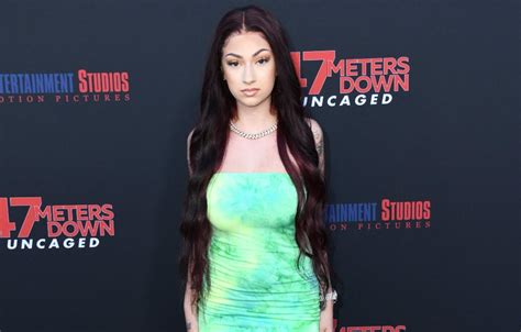 bhad bhabie breasts|Why Bhad Bhabie Warns Against Facial Fillers After Dissolving。